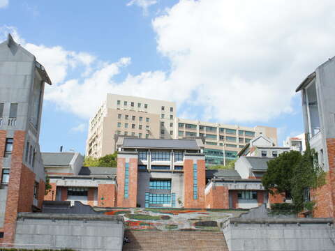 Universidad Nacional de Artes de Taipéi