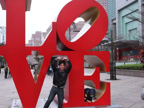 LOVE: Amor en la Ciudad de Taipéi; Amor en Taiwán
