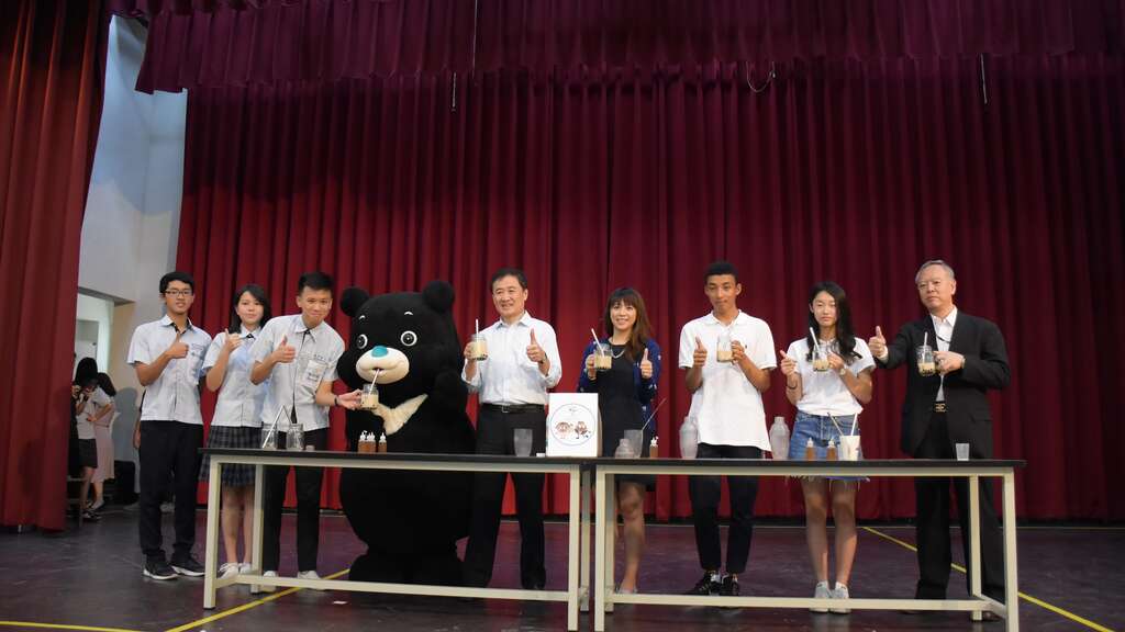 台北市强力推广日本修学旅行　市场成长超过16倍！ 邀请台日学子体验手摇珍奶 以美食搭起国际友谊桥梁