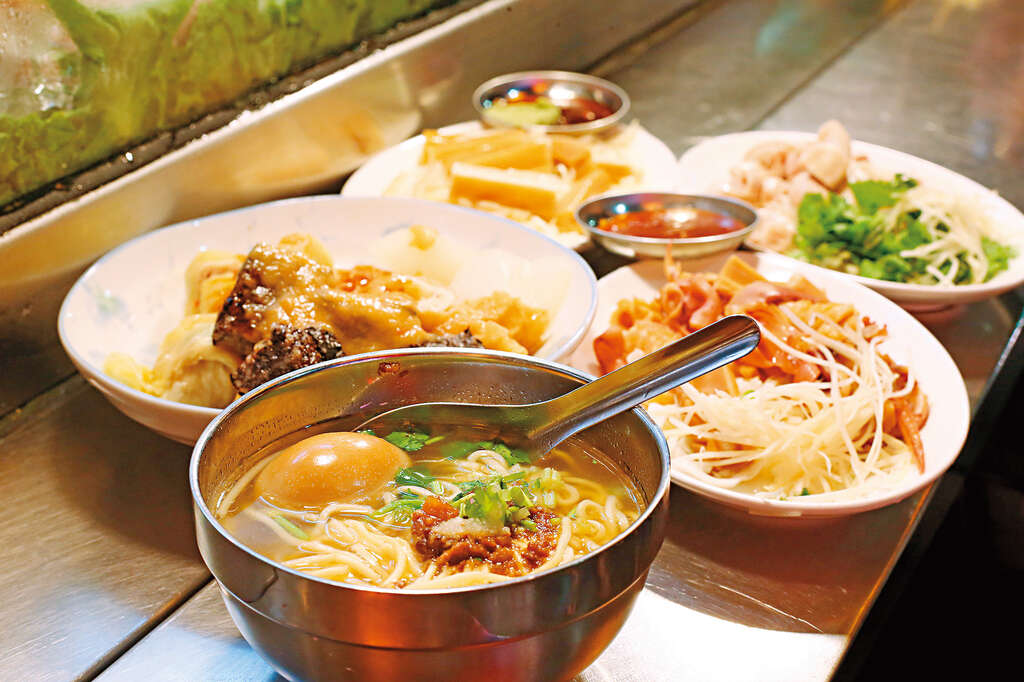 街头美食大蒐罗　台北夜市打牙祭