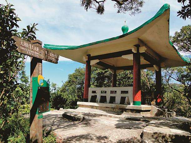 TAIPEI AUTUMN 2018 Vol.13 A Waterfall, Birdsong and Mountain Greenery –  Yuanjue Temple and Liyushan Trails Loop
