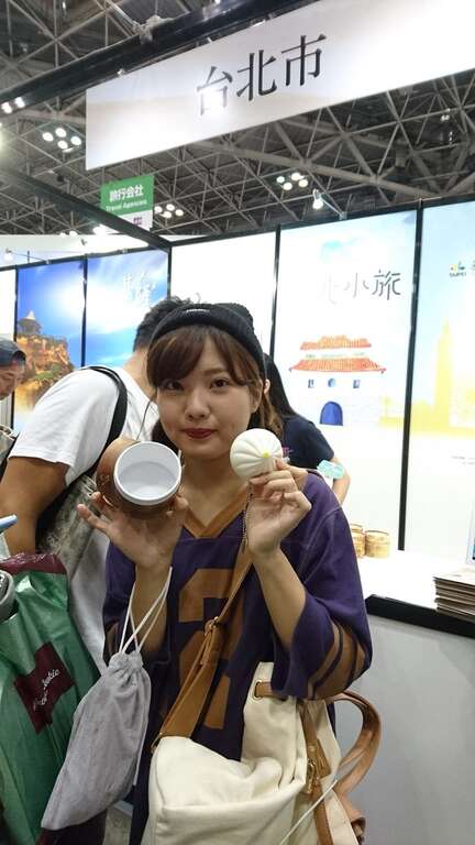东京旅展有奖徵答送好康 小笼包软软宣传台北味 熊赞上野登场 套圈圈、戳戳乐与日本民众互动同乐