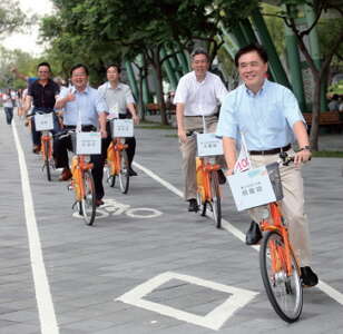 臺北畫刊102年10月第549期—YOUBIKE BE BETTER 微笑單車逆轉勝