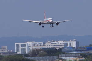 台北画刊102年10月第549期—台北水‧陆‧空 无往不利