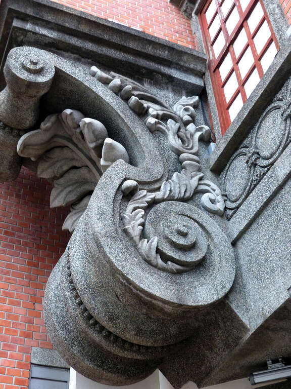TAIPEI Spring 2019 Vol.15--Shaping the Memories of a Century: Master Guo Gengfu’s Life of Mortar Shaping