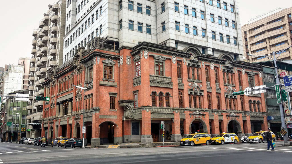 TAIPEI Spring 2019 Vol.15--Shaping the Memories of a Century: Master Guo Gengfu’s Life of Mortar Shaping