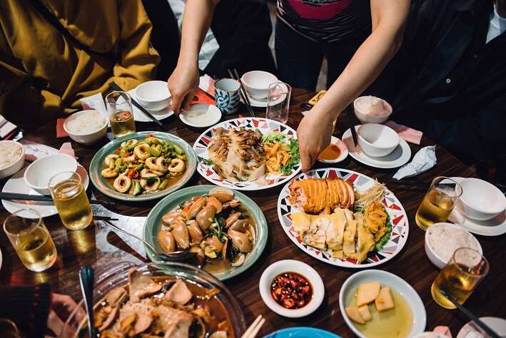 咸香开胃的热炒，一定要来碗白饭相配。