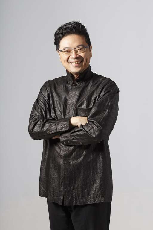 李哲艺除了创作以外，也是一位杰出的音乐家。