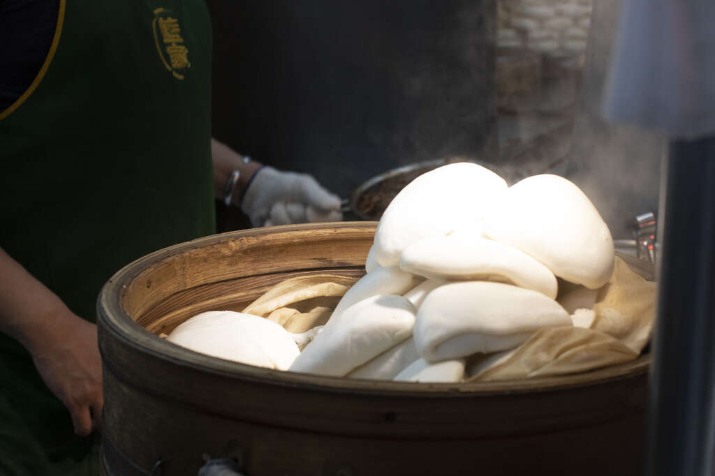 TAIPEI Summer 2019 Vol.16--Michelin Guide Showcases Taipei's Thriving Culinary Scene: From Street Eats to Tasting Menus