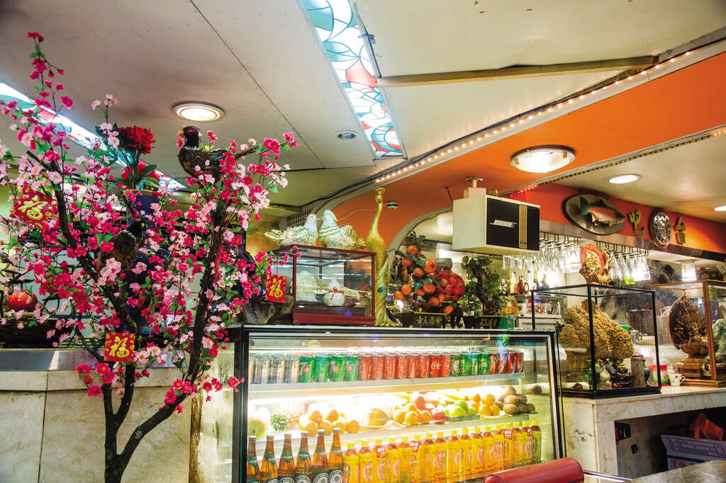 TAIPEI Summer 2019 Vol.16--Dongyi Pork Ribs: A Taste of a Golden Age