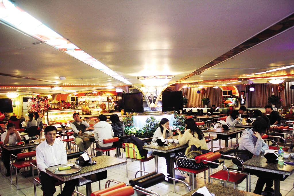 TAIPEI 夏季号 2019 Vol.16--東一排骨本店　 古き良き時代の懐かしい味