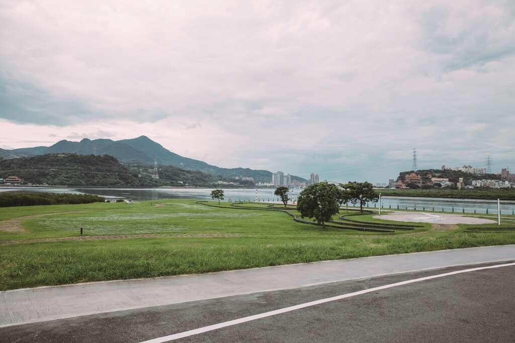 Biking Anytime　跨上单车追风漫游