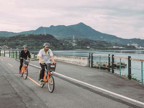 騎單車是熟悉一座城市的好方法。