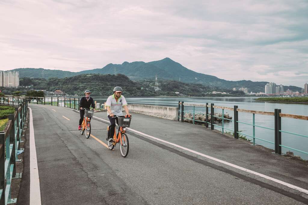 Biking Anytime　跨上单车追风漫游