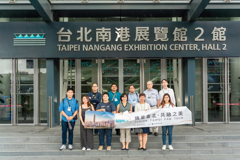 业者参访今年甫全新落成启用的南港展览馆2馆