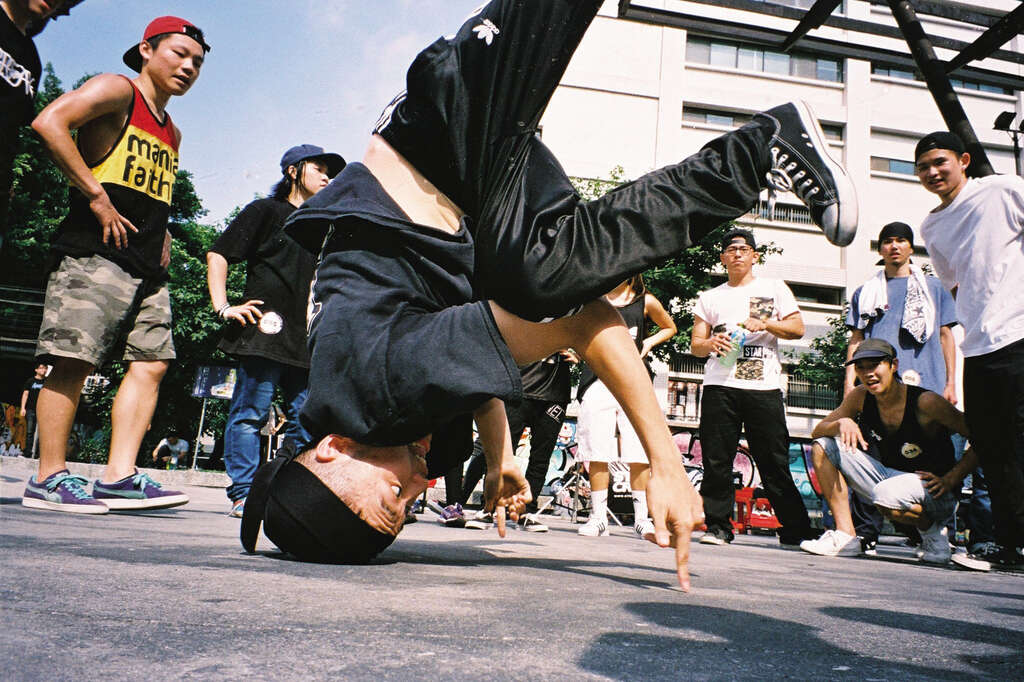 TAIPEI Fall 2019 Vol.17--Breaking into the Mainstream: Meet the Spanish B-boy Helping to Grow Hip-hop Dance Culture in Taipei
