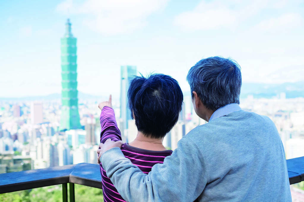 【熟龄X台北　人生秋天的青春篇章】在人生的秋季 　我们过得更精彩(台北画刊108年9月)
