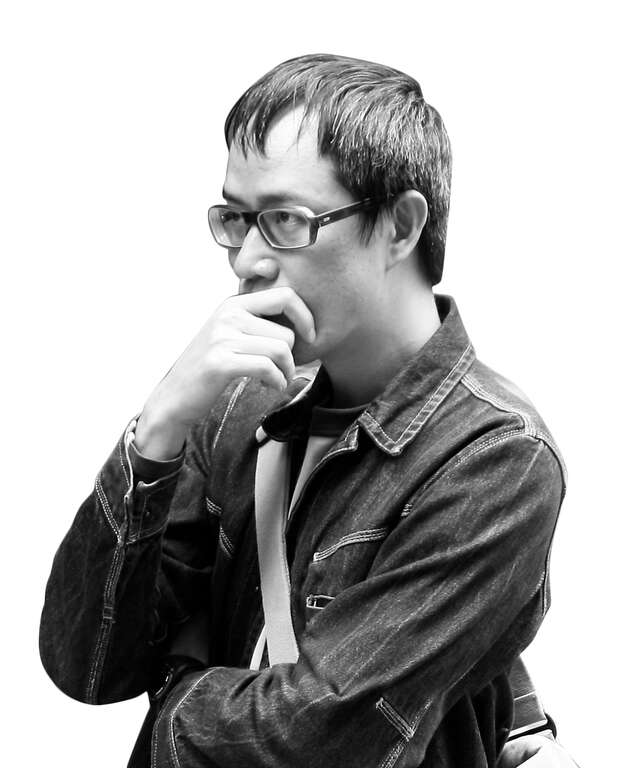 黃威融