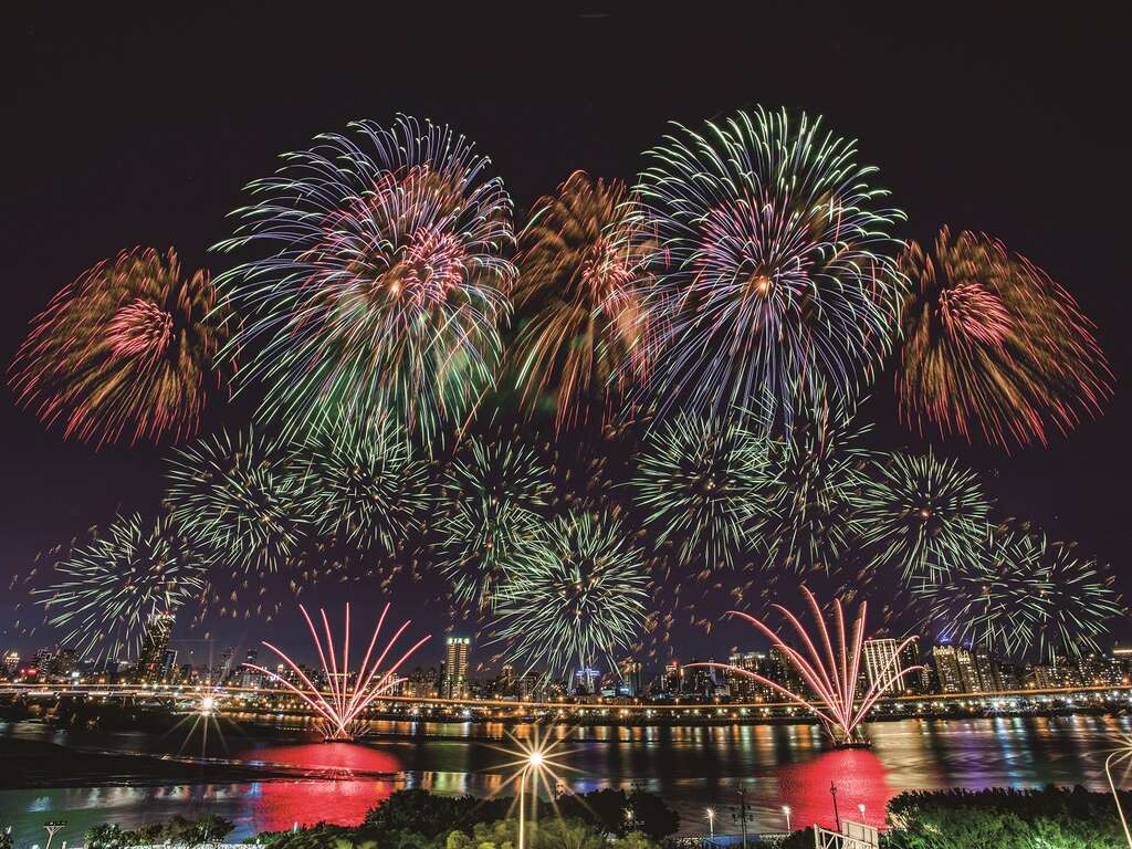 定格秋夕的浪漫　2019大稻埕情人節攝影比賽作品賞(台北畫刊108年11月)