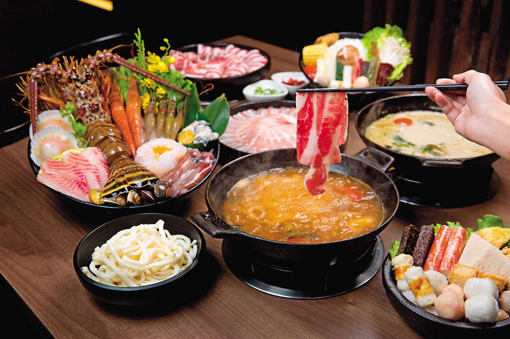 TAIPEI Winter 2019 Vol.18--Warming, Hearty, Comforting Year-End Hot Pot Gatherings