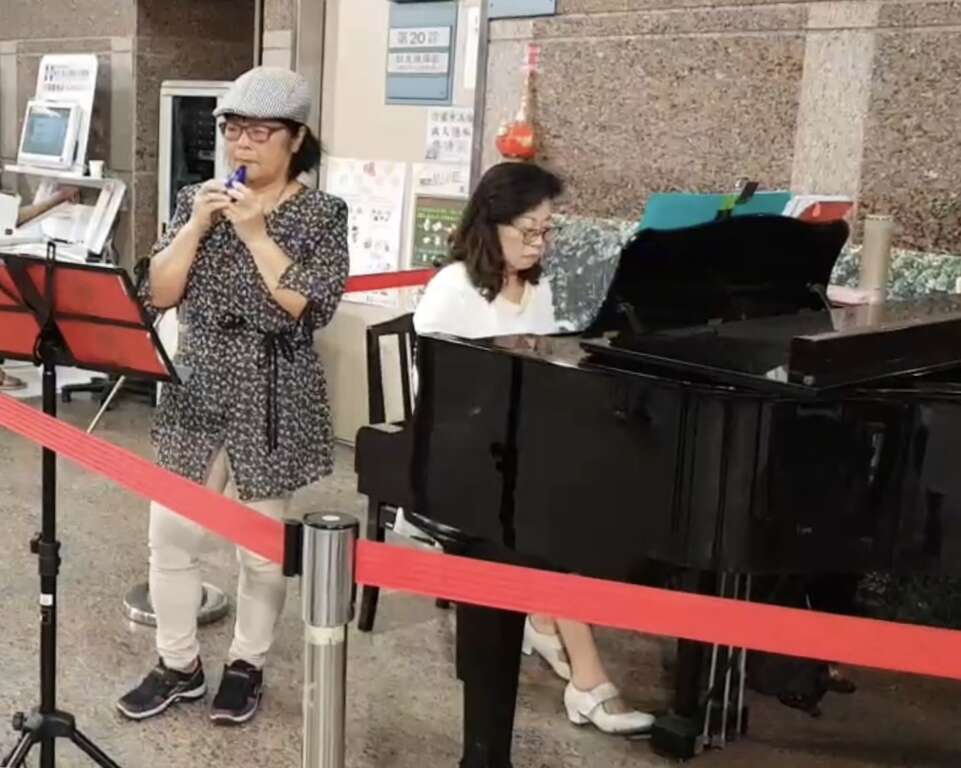 楊彭賽琴