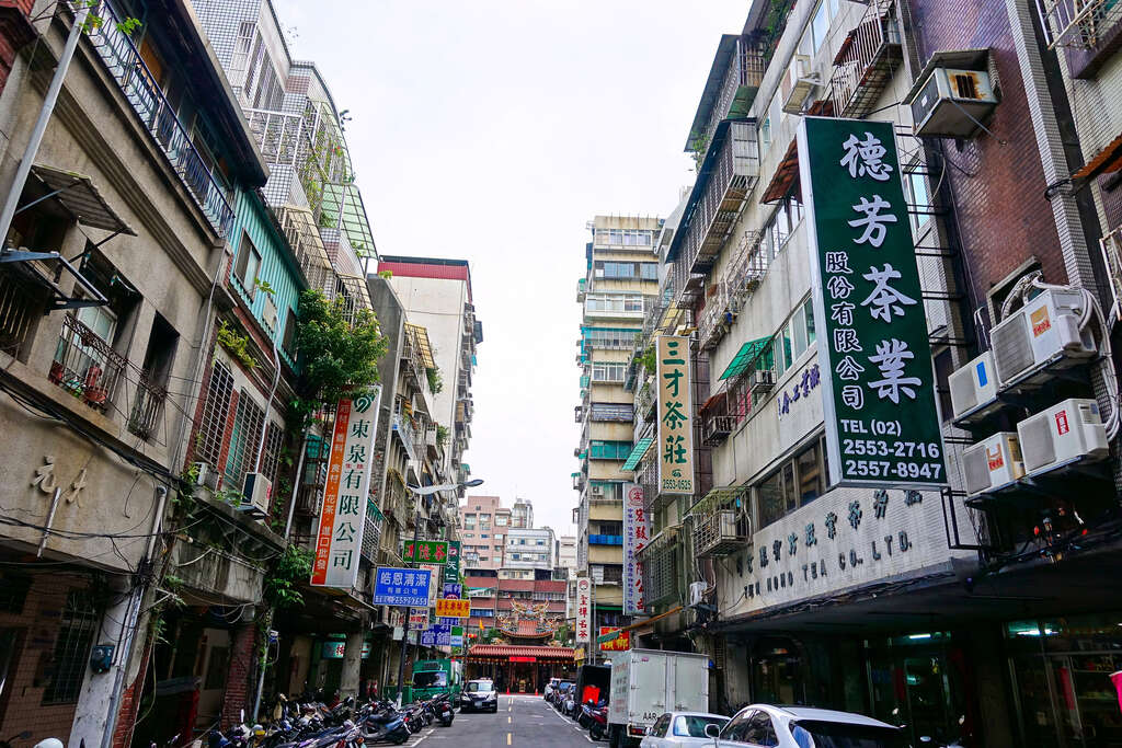 甘州街-茶葉店家街道一景-攝影/劉佳雯