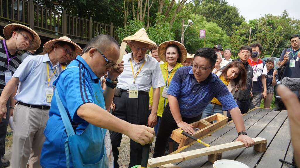 市长体验拆回收栈板制作农耕箱