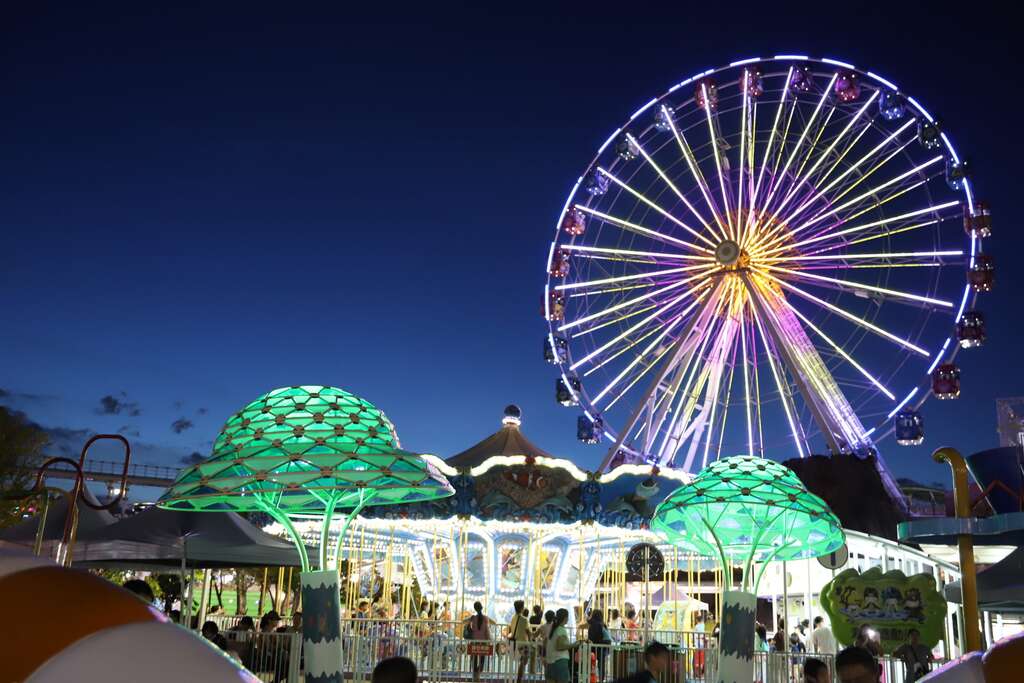 兒童新樂園夜景