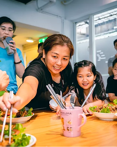 北市勞動局邀請民眾8月30日來品嘗越南美食及體驗越南服裝。圖／取自「東南亞故事派對」網站