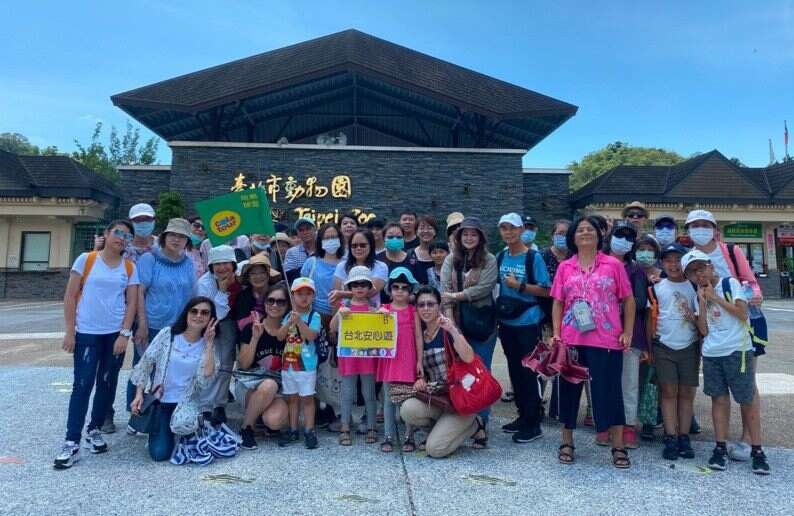 為吸引民眾到臺北旅遊、消費，臺北市政府加碼推出團客大禮包、送團客免費搭乘雙層巴士等優惠方案，截至今(31)日已吸引超過2萬名團客造訪臺北消費住宿。