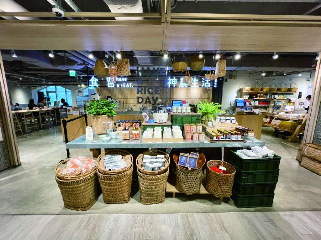 Machiko十分推荐大稻程、诚品生活「神农生活」，展现台湾设计活力的MIT商品，对观光客来说相当有吸引力。（摄影／黄映嘉） [最大阔度 1024 最大高度 768]