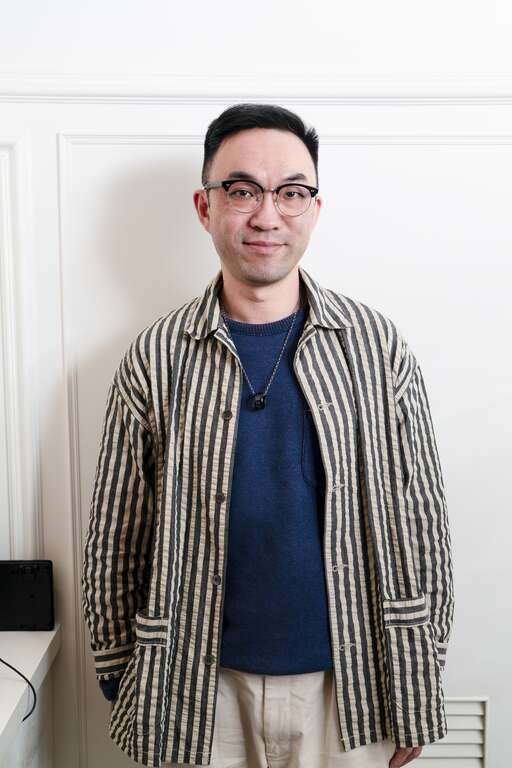 徐銘志，自由撰稿人，作品散見於《GQ》、《商業周刊》、《經濟日報》等媒體。近年聚焦於生活風格領域，常於報章雜誌書寫巧克力相關報導。（攝影／顏涵正）