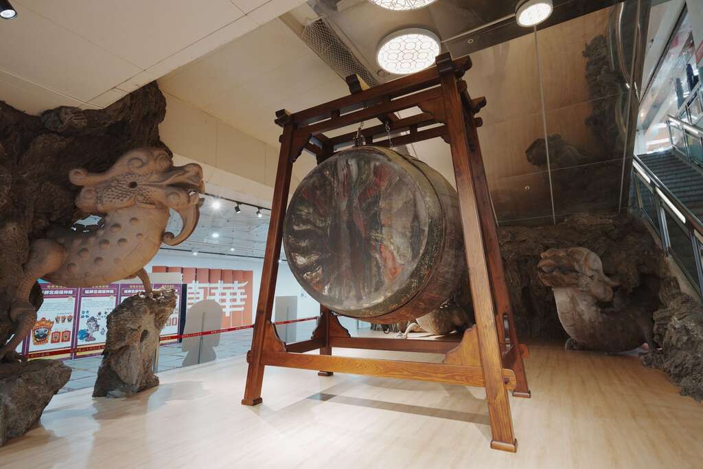 龙山寺百年佛鼓於龙山文创基地重现