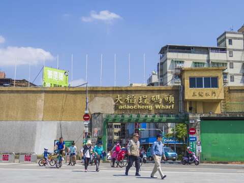 El mercado de contenedores de Dadaocheng se abre recientemente