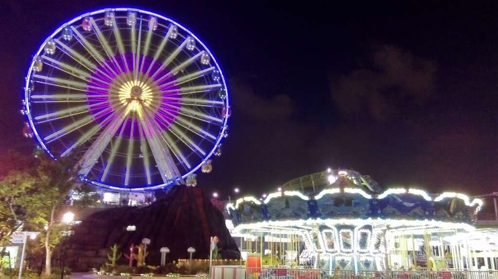 兒童新樂園夜景
