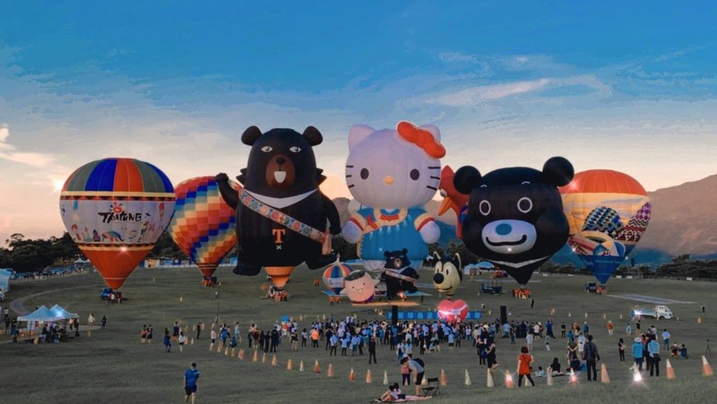 圖4 臺北市觀傳局以臺北最萌吉祥物-熊讚Bravo為主題製作高達19.2公尺的熊讚熱氣球，展現臺北獨有的城市魅力與熱情