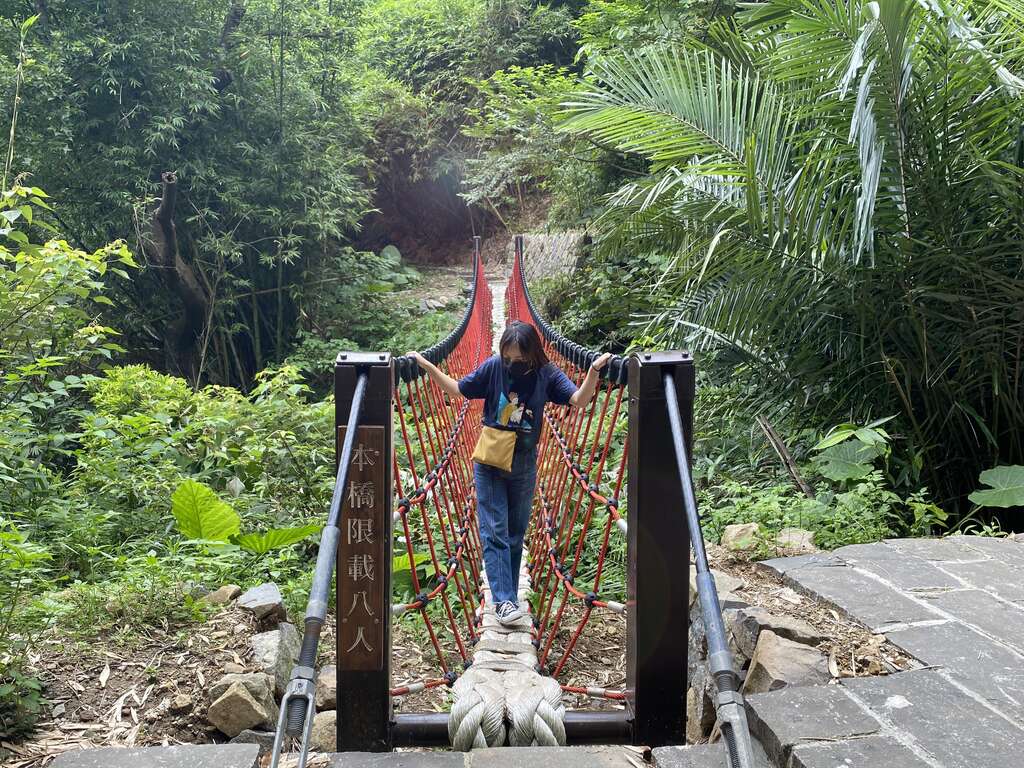 半嶺吊橋串聯半嶺產業道路