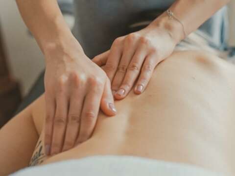 Shiatsu is a popular method of massage in Taipei and helps to relax the body. (Photo/Toa Heftiba)