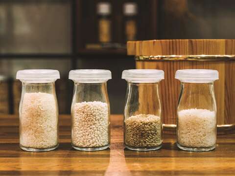 With diverse geographical conditions, Taiwan nurtures a wide variety of rice grains as well as many different yet equally flavorful tastes of rice.