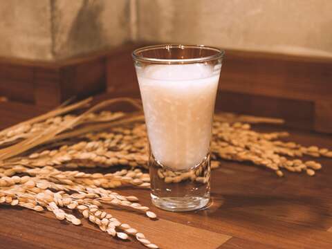 This rice drink made from fermented rice and koji presents the original taste of rice.