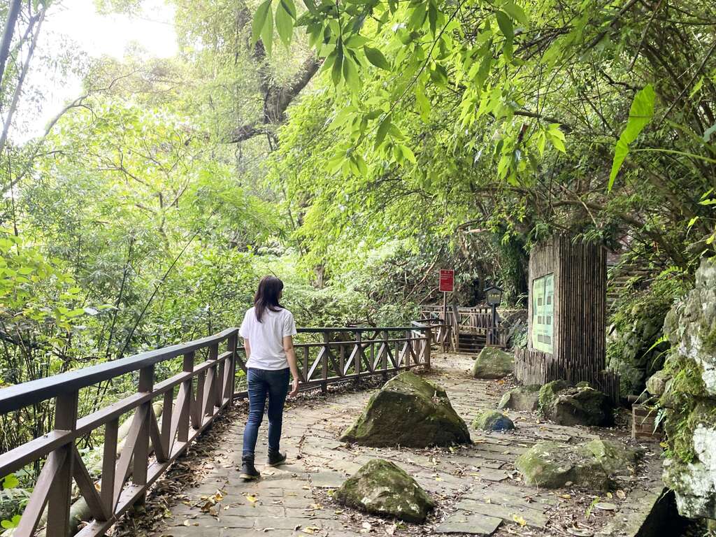 水圳步道平緩易行