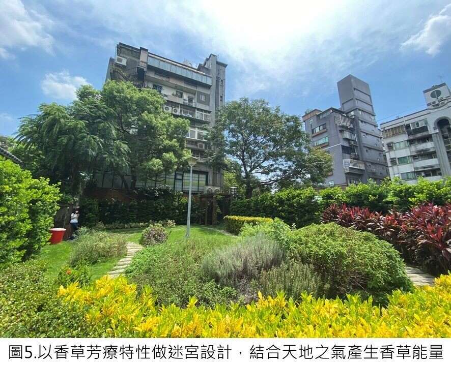 歷史．文学．ハーブ．美食の半日旅