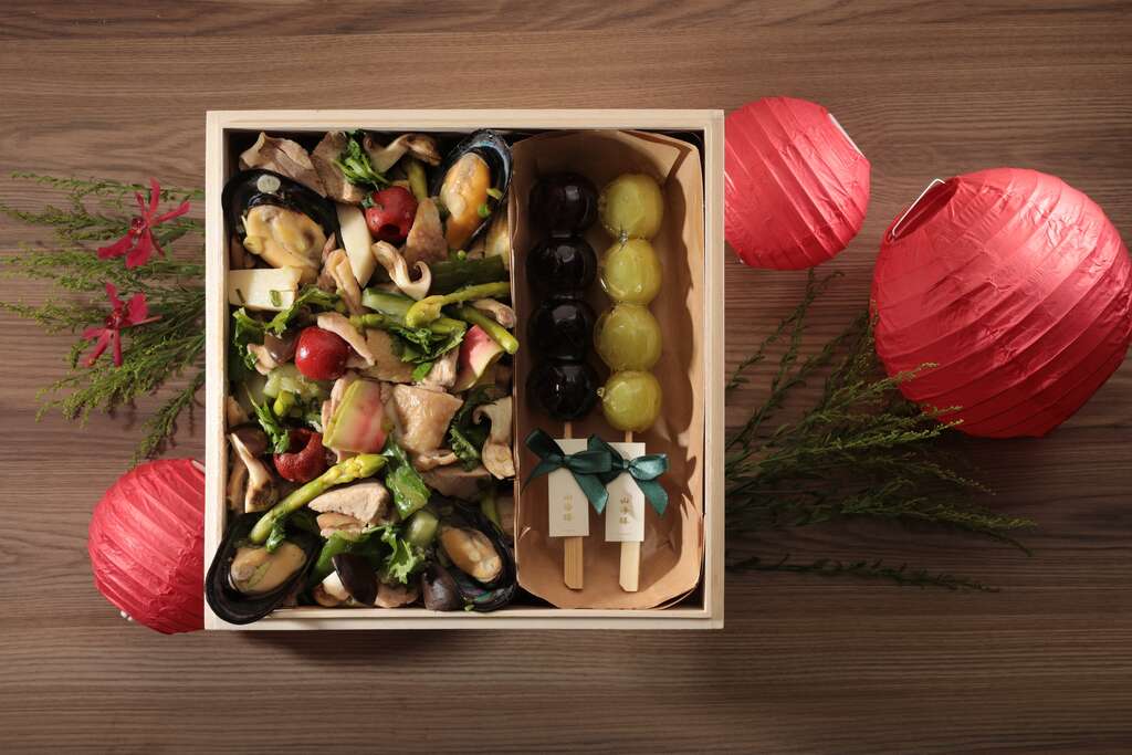 「山海樓」推出的外帶餐點「珍寶盒」從包材推廣永續精神。（圖／山海樓）