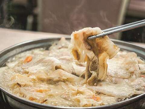 Pork and Pickled Cabbage Hot Pot