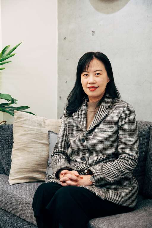 徐秋华，公共电视总经理，致力於推动台湾戏剧登上国际OTT 平台，同时也与国内OTT 平台业者合作制播更优质的台湾戏剧。（摄影／蔡耀徵）