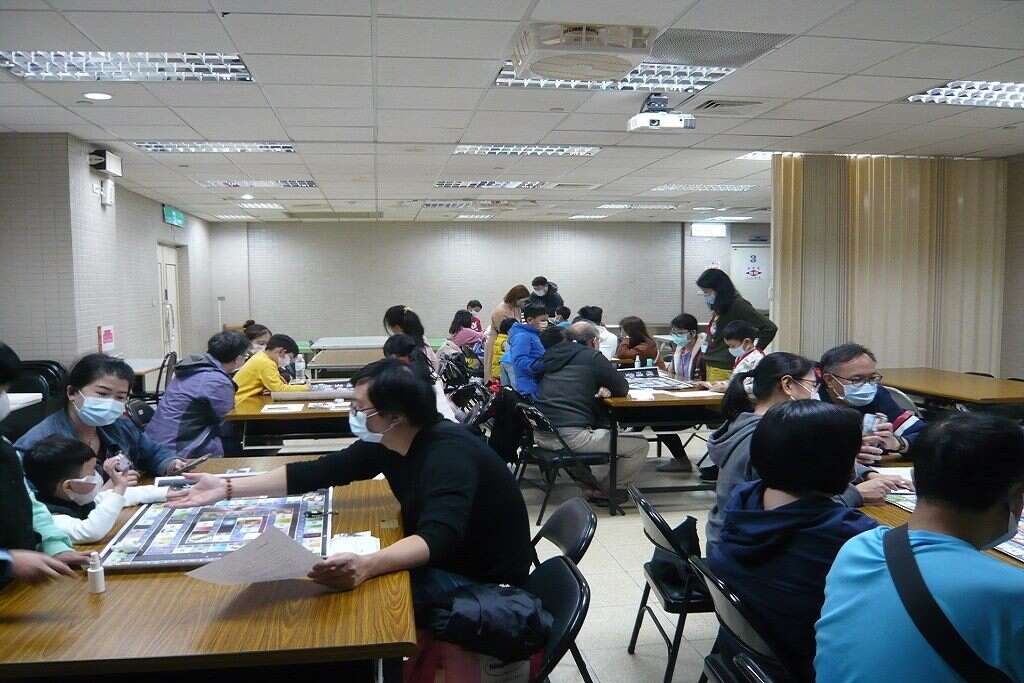 當季節氣介紹與環遊星座世界