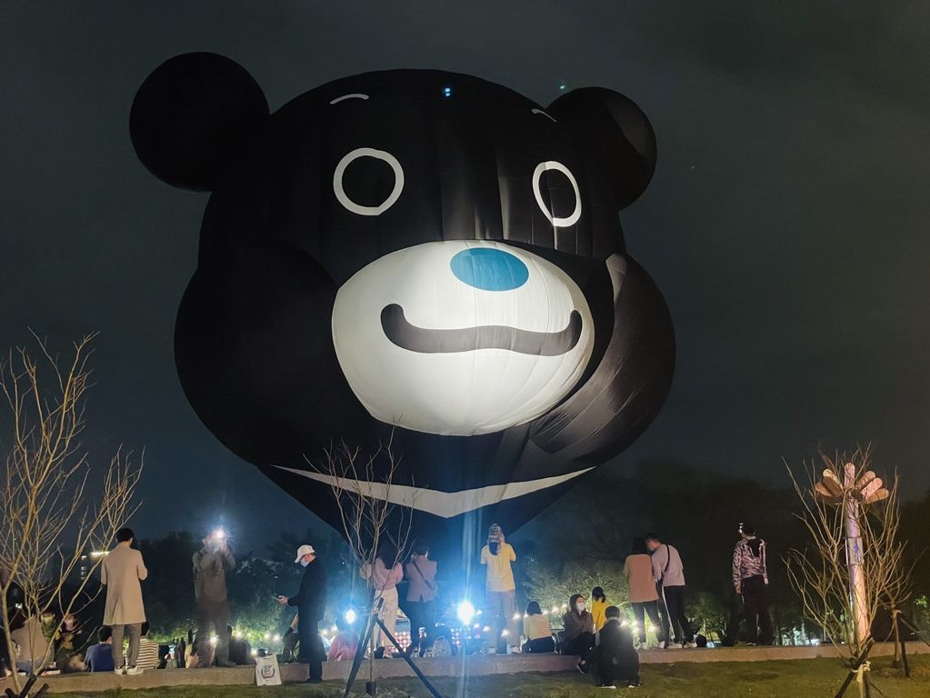 熊赞热气球