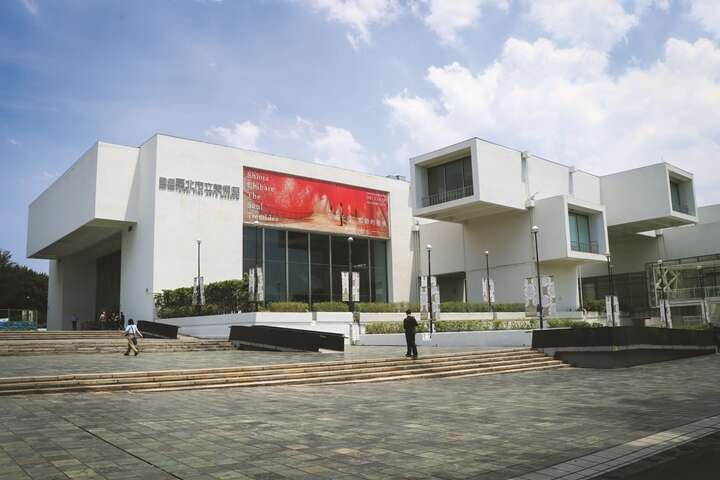 4. 北美館2 taiwan scene-Edited (Copy)