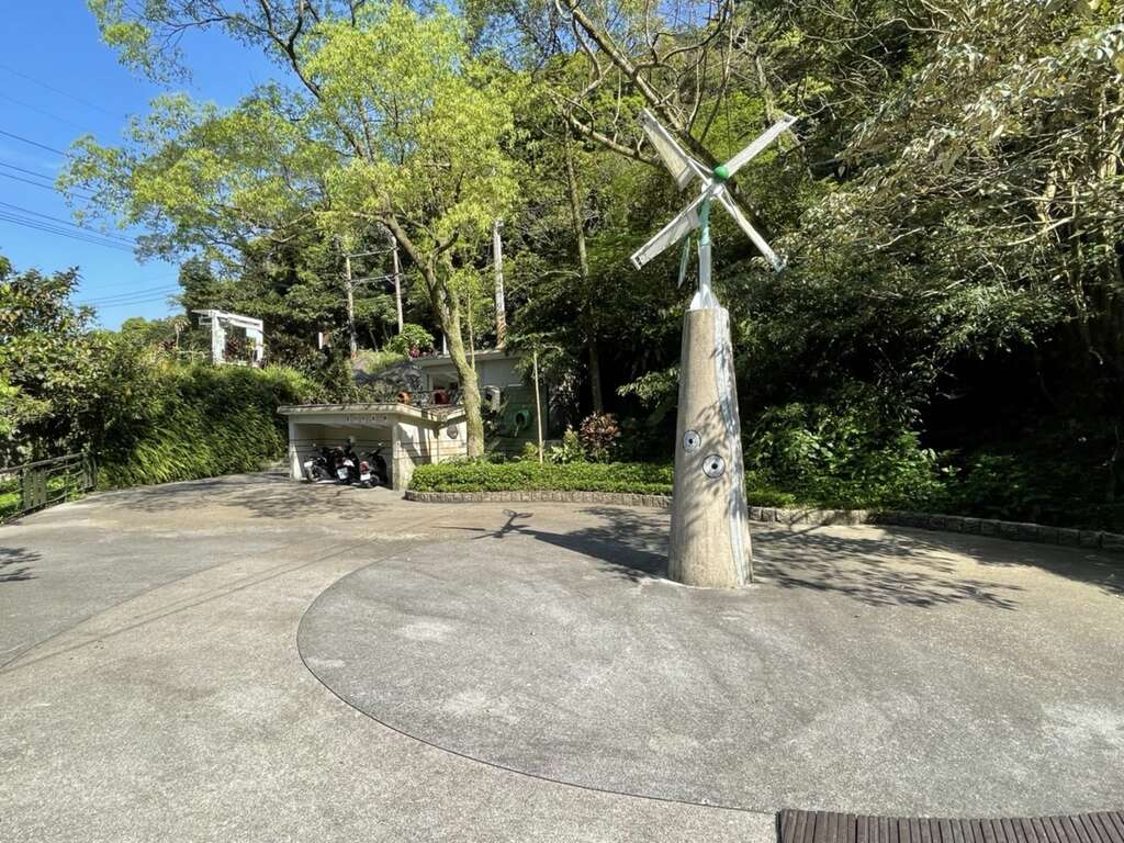 集合地點草湳橋廣場。