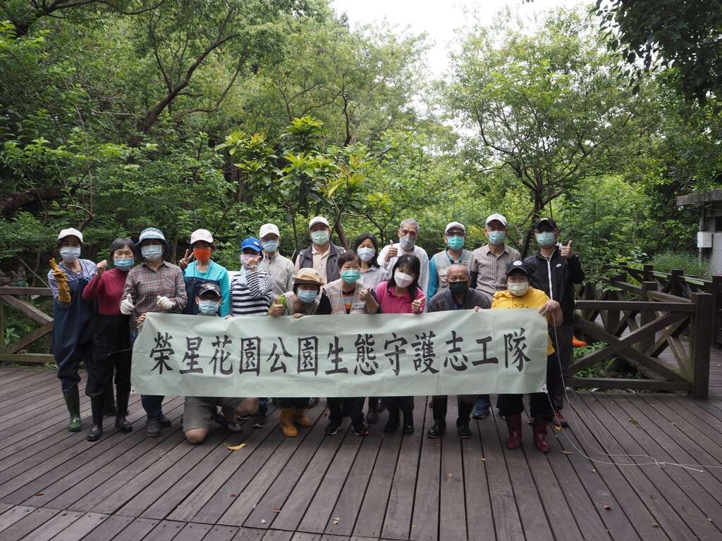 賞螢季期間，志工團隊舉辦本月工作日，並在開始前進行大會師。